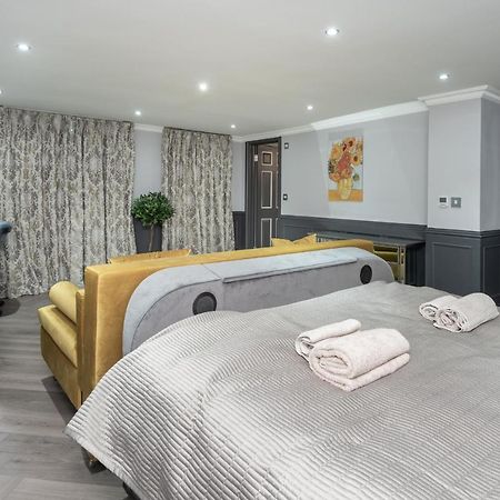 The London House - Entire Villa Luaran gambar